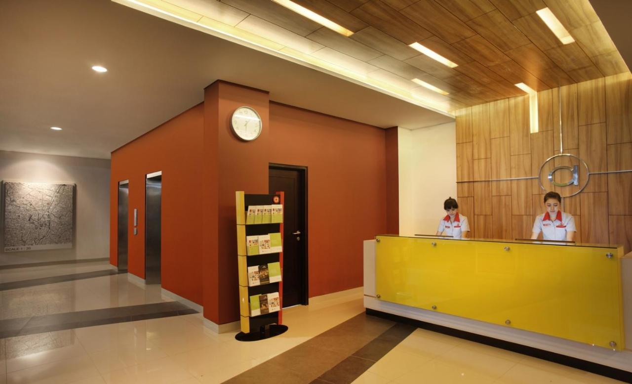 Amaris Hotel Malang Exterior foto